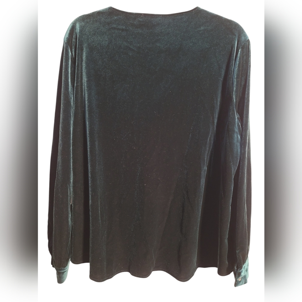 Velvet Green Top - Picture 2 of 6